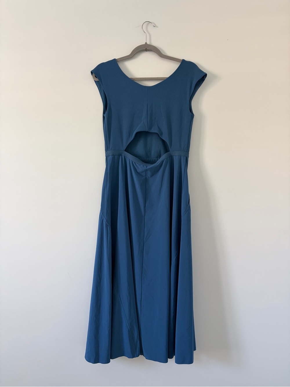 Athleta Ryder Cap Sleeve V Neck Midi Jay Blue Fit and Flare Dress Medium - Picture 6 of 10